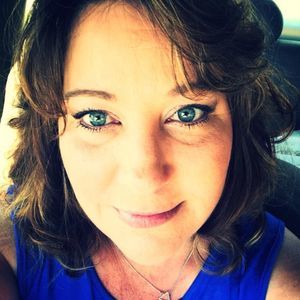 Meet your Posher, Holly